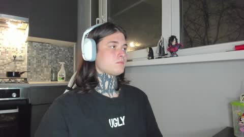 Snapshot of _torfin_ chatting on 02.21.25 _torfin_ online show from 02.21.25