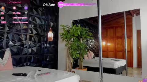 Snapshot of _valentina_69 chatting on 02.05.25 _valentina_69 online show from 02.05.25