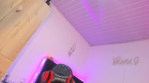 Snapshot of _valeriaa chatting on 01.10.25 online show from 01.10.25