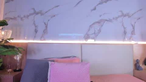 Snapshot of _valeryysmith_ chatting on 04.22.26 Valery online show from 04.22.26