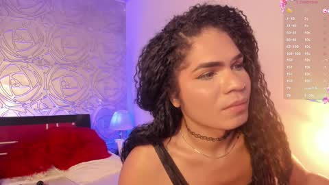 Snapshot of _vennuss_ chatting on 01.18.25 Venus online show from 01.18.25