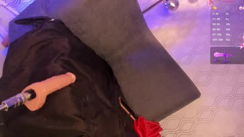 Snapshot of _vennuss_ chatting on 01.31.25 Venus online show from 01.31.25