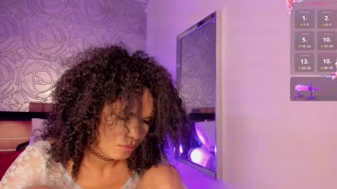 Snapshot of _vennuss_ chatting on 09.20.25 Venus online show from 09.20.25