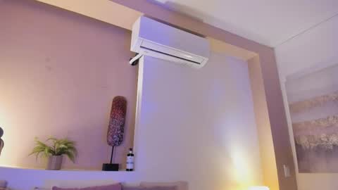 Victoria online show from 04.07.26