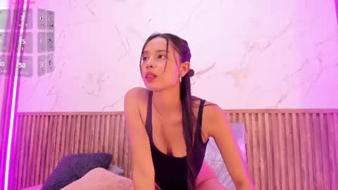 Snapshot of _victoriaclark chatting on 06.29.26 _victoriaclark online show from 06.29.26