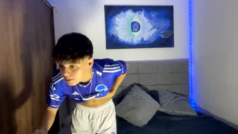 Snapshot of _walker007 chatting on 12.21.24 Aron Walker online show from 12.21.24