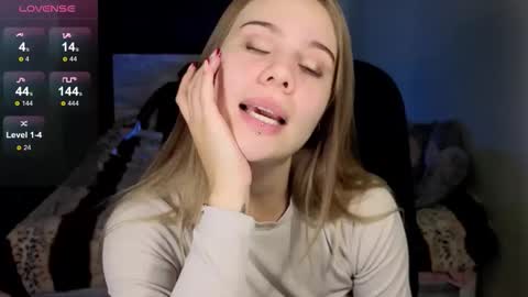 Snapshot of _wednesday_addams_ chatting on 10.01.25 Vera online show from 10.01.25