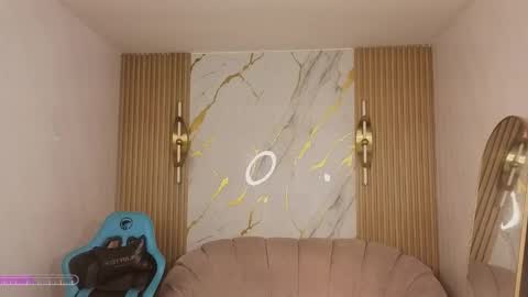 Snapshot of _wendy_b chatting on 11.09.25 wendy online show from 11.09.25