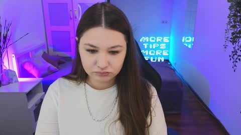 Snapshot of _wendy_evans_ chatting on 03.07.25 Wendy online show from 03.07.25