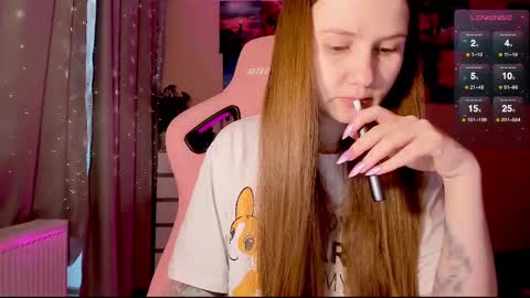 Snapshot of _witch__ chatting on 02.21.25 Enni online show from 02.21.25