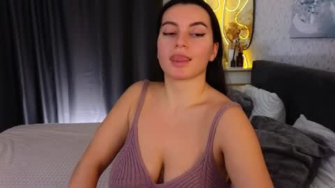 Snapshot of _your_sweetdream chatting on 02.08.25 Jasmine online show from 02.08.25