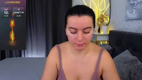 Snapshot of _your_sweetdream chatting on 02.28.25 Jasmine online show from 02.28.25