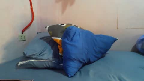 Snapshot of _yourmyonlyb_22 chatting on 01.18.25 cherry online show from 01.18.25