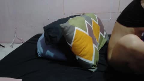 Snapshot of _yourmyonlyb_22 chatting on 11.20.25 cherry online show from 11.20.25