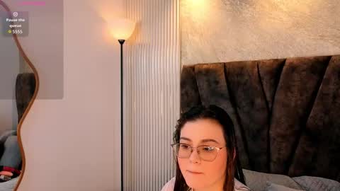 zoe online show from 02.04.26