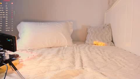   Alena  online show from 09.15.25