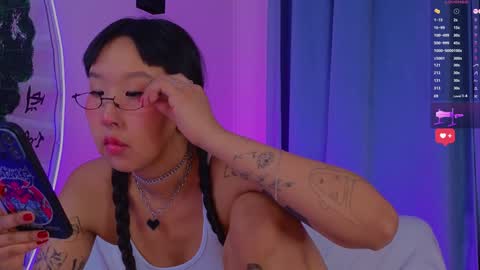 Snapshot of a1ly chatting on 01.10.25 Ally online show from 01.10.25