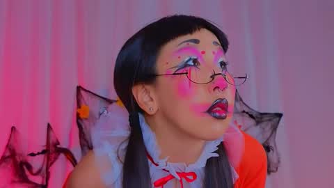 Snapshot of a1ly chatting on 10.31.25 Ally online show from 10.31.25