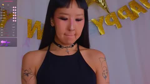 Snapshot of a1ly chatting on 12.04.25 Ally online show from 12.04.25