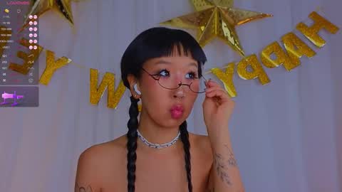 Snapshot of a1ly chatting on 12.05.25 Ally online show from 12.05.25