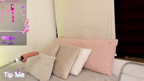 Alexandra  online show from 01.20.25