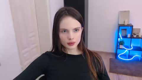 a_ariella_ online show from 12.16.25