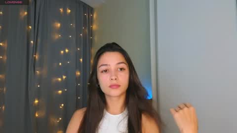 Mila and Jess online show from 12.11.24