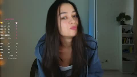 Mila and Jess online show from 01.07.25