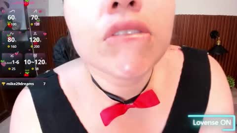 Abby Lee  online show from 10.18.25