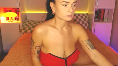 Snapshot of aamica chatting on 02.15.25 Lea online show from 02.15.25