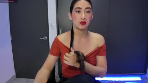 Snapshot of aandreamartinez1 chatting on 11.09.25 andrea online show from 11.09.25