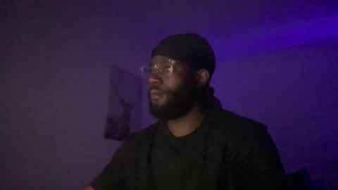 Snapshot of aaravostraces chatting on 04.12.26 99 online show from 04.12.26