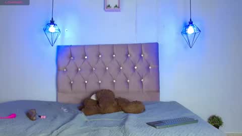 Aaron y Antonella online show from 02.19.25