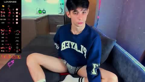 Aaron Bang online show from 10.12.25