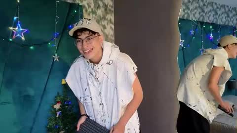 Aaron Ezequiel online show from 12.05.25