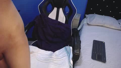 Snapshot of aaron_fordd chatting on 10.07.25 Aaron fordd online show from 10.07.25