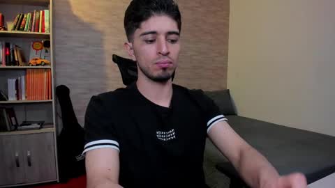 Aaron online show from 03.03.25