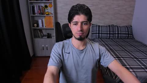 Aaron online show from 01.05.26