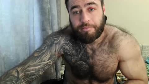 Snapshot of aaron_royal chatting on 04.28.26 Davin tayl online show from 04.28.26
