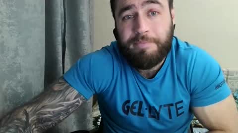 Snapshot of aaron_royal chatting on 04.28.26 Davin tayl online show from 04.28.26