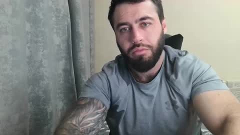 Snapshot of aaron_royal chatting on 05.09.26 Davin tayl online show from 05.09.26