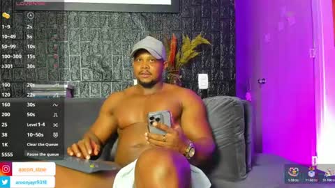 Snapshot of aaron_st chatting on 06.23.26 Aaron online show from 06.23.26
