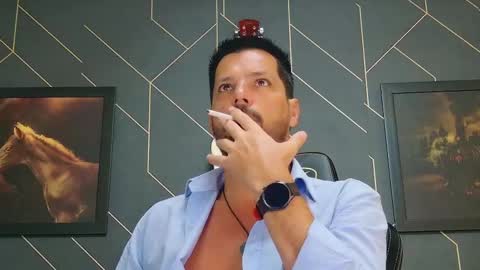 Aaron online show from 03.10.25