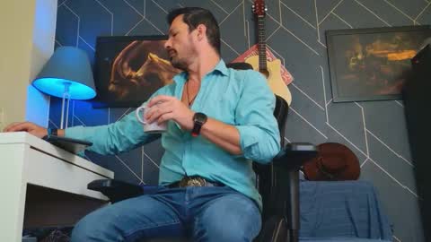 Aaron online show from 10.03.25