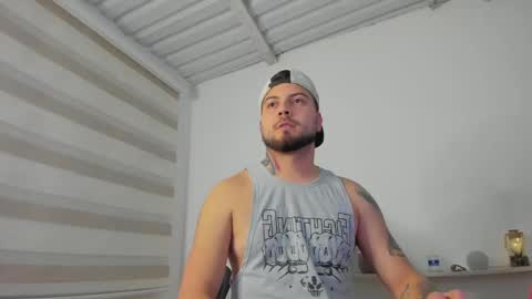 Snapshot of aaronhardi chatting on 05.21.26 Aaron online show from 05.21.26