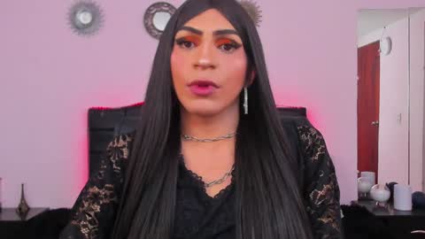 Abbigail Fuster  online show from 01.23.25