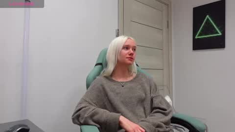 ABBY LAKER online show from 09.28.25