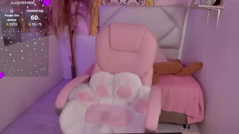 Snapshot of abby_piink chatting on 04.27.26 ABBY online show from 04.27.26