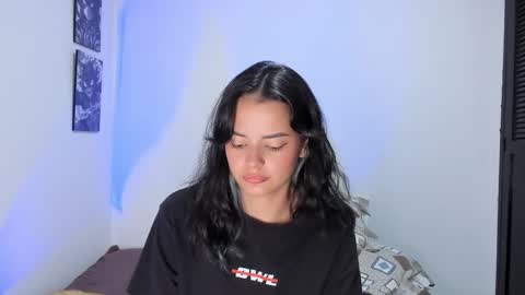 Snapshot of abby_saenz01 chatting on 09.24.25 Abby Saenz online show from 09.24.25