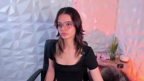 Abby Saenz online show from 07.04.26